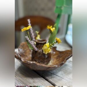 Stoneware Pottery Flower Vase Incense Burner. Brown 8”x3”